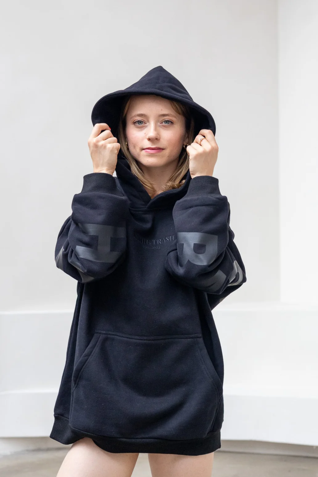 BARRE TRASH THE OVERSIZED HOODIE - Image 2