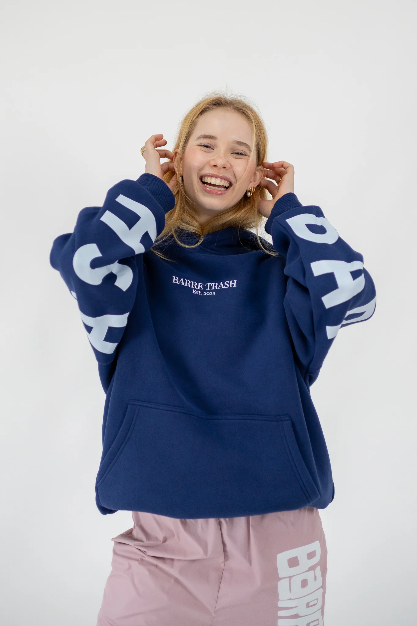 BARRE TRASH THE OVERSIZED HOODIE - Image 4