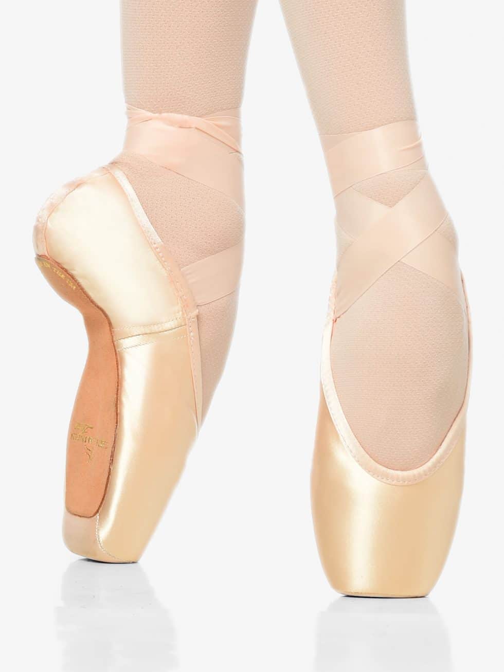Gaynor Minden Pointe Shoes Classic Beauty Bodythings gaynor-minden-pointe-shoes-classic-beauty-bodythings